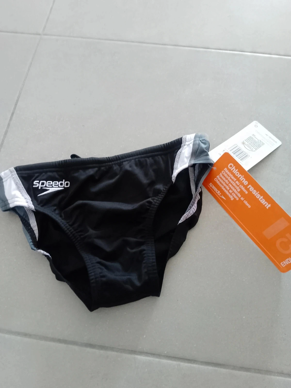Slip de bain 8 ans garçon speedo